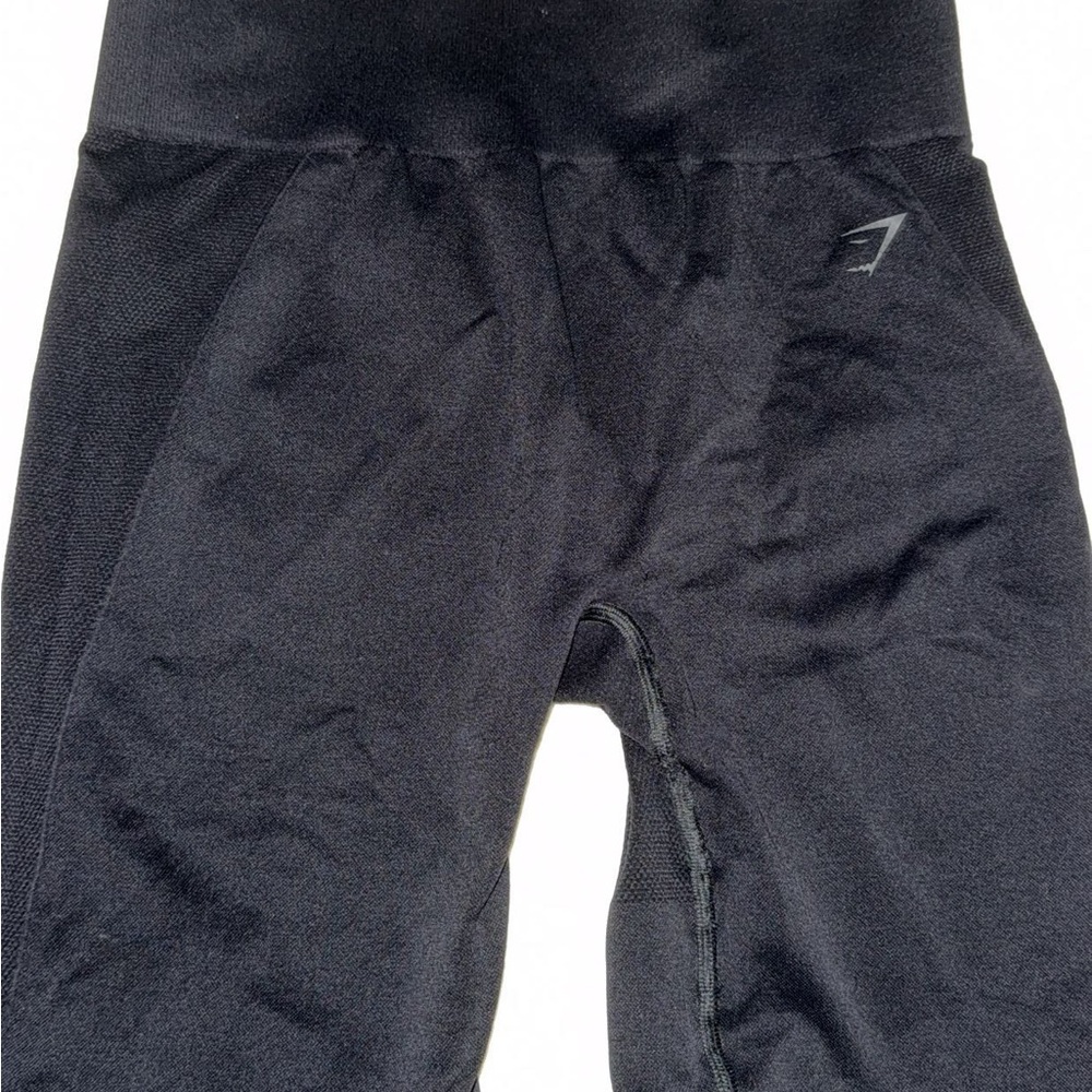 Gymshark black short